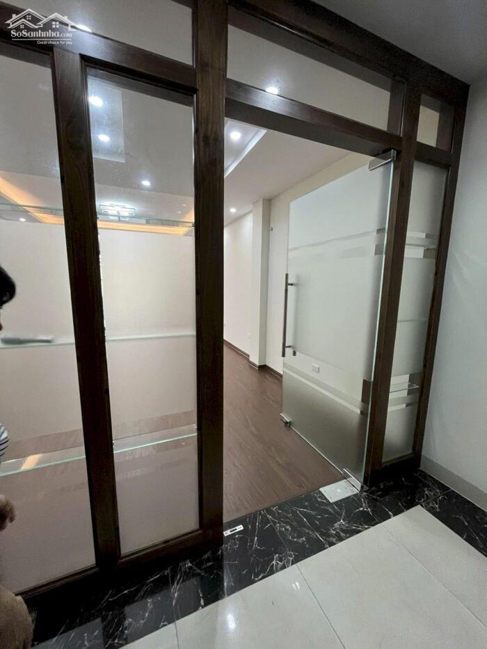 Hình ảnh Cho thuê văn phòng tại đường Thanh Bình, DT 50m2 6,5tr phù hợp nhiều vp nhỏ 3