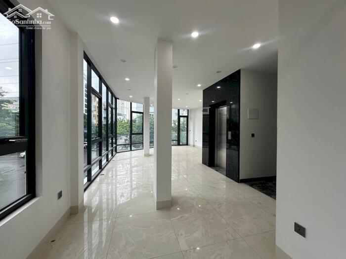 Hình ảnh Cho thuê văn phòng tại Hoàng Công - Kdt Mậu Lương DT 65m2 giá rẻ, ô tô đỗ cửa 5