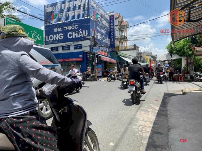 Hình ảnh Bán nhà góc 2 mặt tiền đường Lê Đại Hành, phường Hố Nai sổ hồng 126m2 ngang 7m giá 7.7 tỷ 3