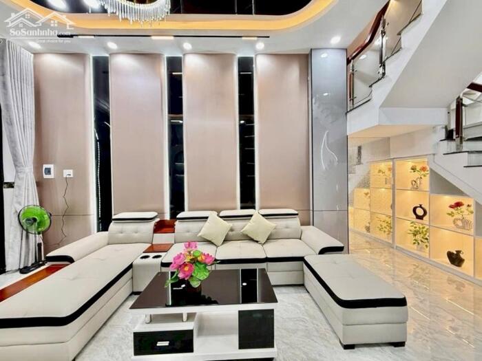 Hình ảnh NHÀ MỚI KENG – TẶNG FULL NỘI THẤT – HẺM XE TẢI HUỲNH THỊ HAI, QUẬN 12 – GIÁ CHỈ 5.7 TỶ 1
