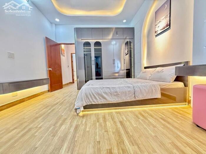 Hình ảnh NHÀ MỚI KENG – TẶNG FULL NỘI THẤT – HẺM XE TẢI HUỲNH THỊ HAI, QUẬN 12 – GIÁ CHỈ 5.7 TỶ 6