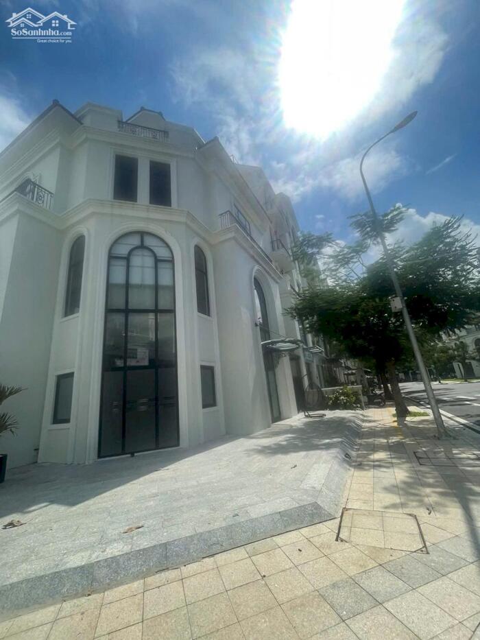 Hình ảnh CHO THUÊ BIỆT THỰ BOUTIQUE VILLA VINHOMES GRAND PARK QUẬN 9 CĂN GÓC 7