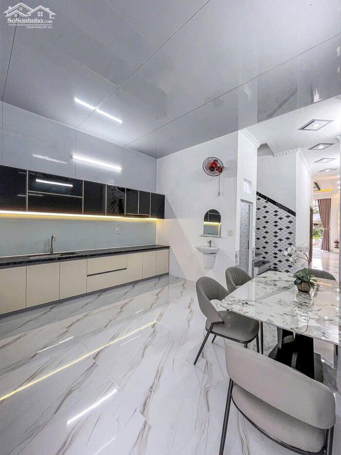 Hình ảnh Bán nhà mới xây hoàn thiện đầy đủ nội thất giá dưới 3,5 tỷ 1