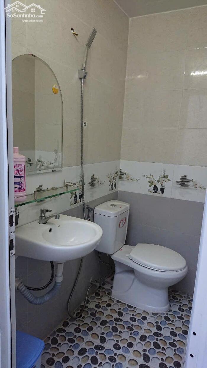 Hình ảnh Gia đình sang Mỹ định cư cần bán nhà 2 tầng+lửng ,gần bệnh viện 600 giường Đà Nẵng giá rẻ 9