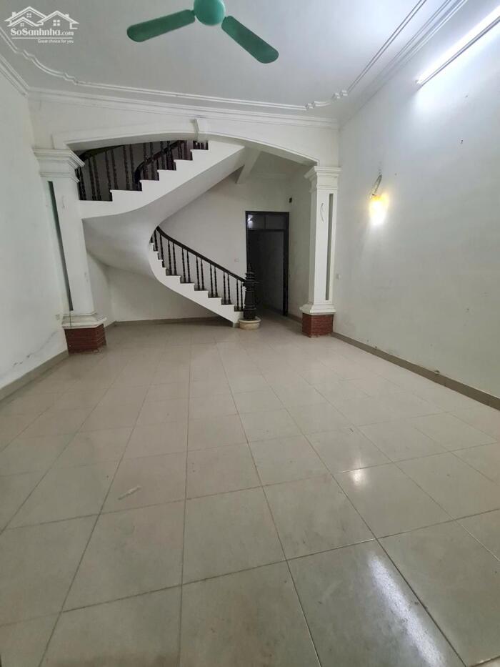 Hình ảnh Bán Nhà 2 tầng kinh doanh p. khai quang, Vĩnh Yên. Sử dụng 140m2 2