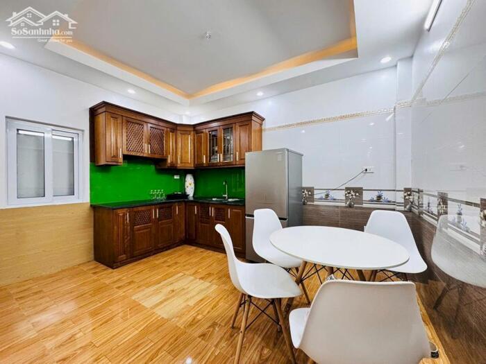 Hình ảnh Bán nhà mặt phố Cát Linh 15m2 nhà đẹp vỉa hè kinh doanh tốt 7.8 tỷ 2