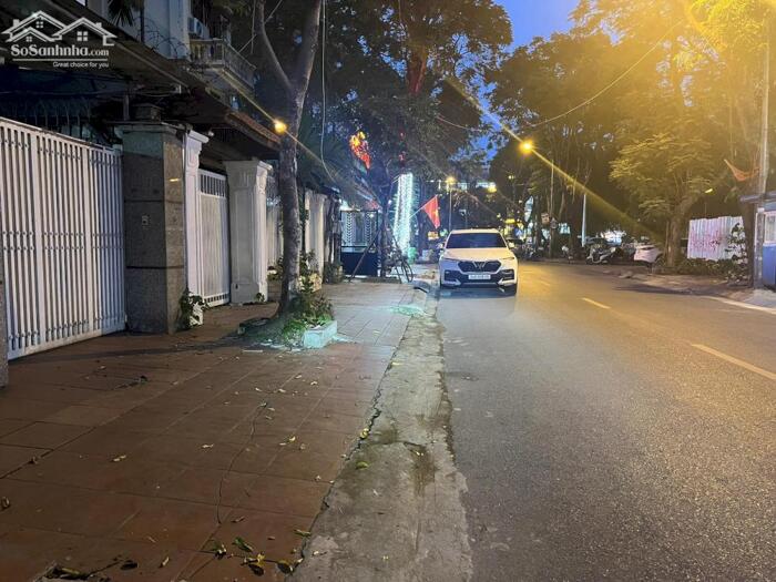 Hình ảnh Bán Nhà Phố Hàm Nghi P/Lô 2 Ô Tô Tránh 200m2-4T MT10m Vỉa Hè Ở KINH DOANH 54 Tỷ Hàm Nghi. 1