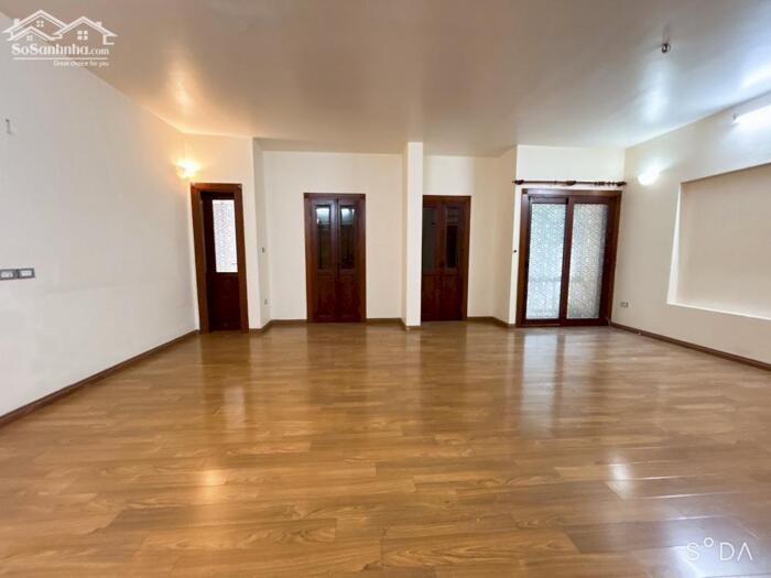 Hình ảnh SIÊU VIP- Ôtô tránh, dân trí cao Đường Cầu Giấy 133m/ 4 Tầng/ MT 7.2m 42.5 Tỷ, Mới đẹp ở ngay - LH 0987881444 2