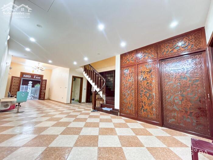 Hình ảnh SIÊU VIP- Ôtô tránh, dân trí cao Đường Cầu Giấy 133m/ 4 Tầng/ MT 7.2m 42.5 Tỷ, Mới đẹp ở ngay - LH 0987881444 6