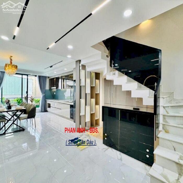 Hình ảnh Bán Gấp Nhà Phố Lê Văn Thịnh - Hẻm Xe Tải Thẳng 1 Trục - 4 Tầng Mới Đẹp! 5