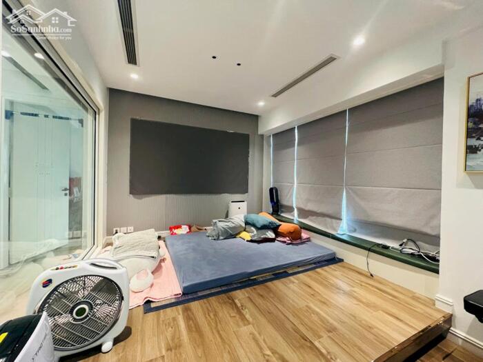 Hình ảnh Căn hộ tầng cao view hồ sửa đẹp cần bán tại tòa L1 Ciputra 1