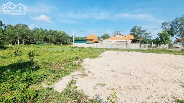 Hình ảnh chỉ 600 triệu sỡ hữu hơn 100m2 đất thổ cư 2 mặt tiền đường gần biển LaGi, Bình Thuận. sổ riêng 1