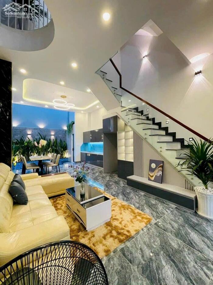 Hình ảnh Bán nhà mặt phố Nghi Tàm 160m2 nhà đẹp vị trí đẹp mặt tiền rộng 0