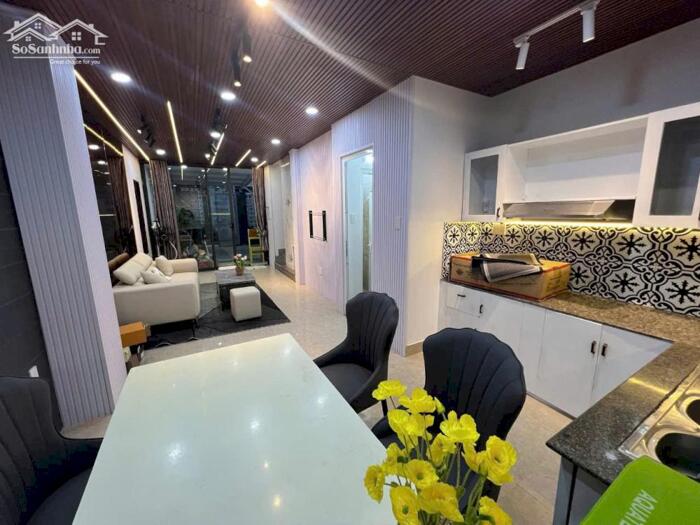 Hình ảnh Cho thuê nhà 2,5 tầng có sân kiệt oto Đống Đa, Hải Châu 7