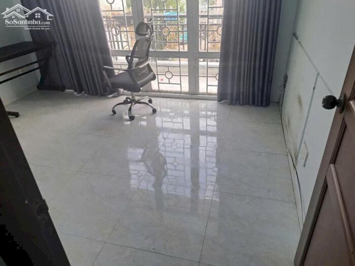 Hình ảnh HXH 57m2 - Giá 6.8 tỷ - 4PN - 3 tầng - Chuyên Dùng Chính, Q7 2