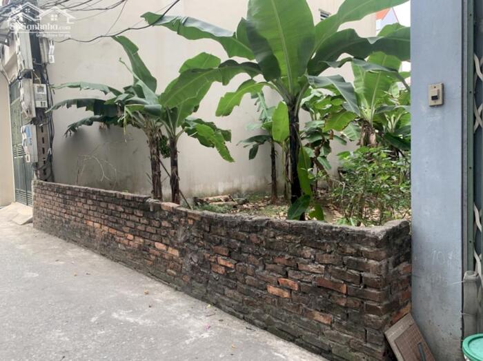 Hình ảnh Nhượng lại giá rẻ 61m đất thôn 4 Đông Dư, gần hồ điều hòa, dân cư yên tĩnh, giá chỉ 5 tỷ định cư quá tuyệt 0