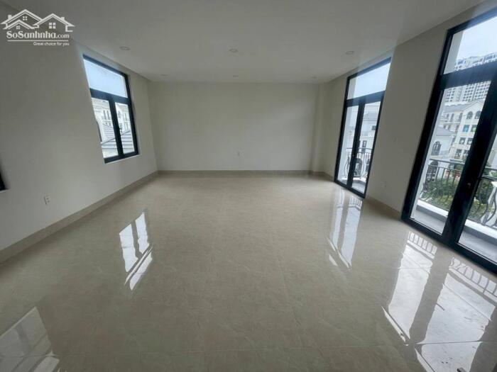 Hình ảnh TẦNG NHÀ PHỐ 84M 6TR/TH PHÙ HỢP VĂN PHÒNG VINHOMES GRAND PARK GIÁ RẺ NHẤT KHU! 2