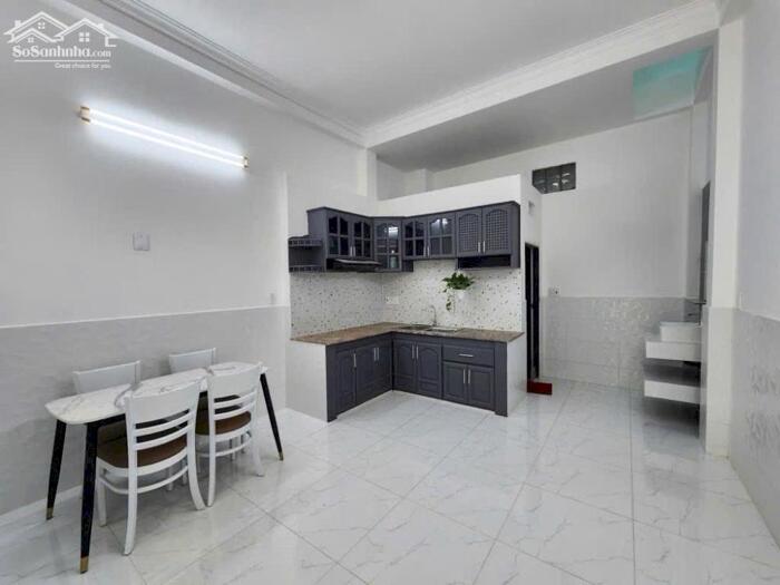 Hình ảnh Bán nhà mới 3 tầng xe hơi, 52m2, Bùi Tư Toàn, Bình tân, giáp Kinh Dương Vương, chỉ 5.7 tỷ 1