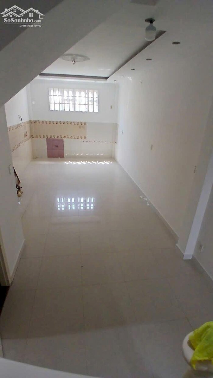 Hình ảnh Cho thuê nhà mặt tiền kinh doanh buôn bán Nguyễn Oanh. Ngay chợ Căn Cứ 4