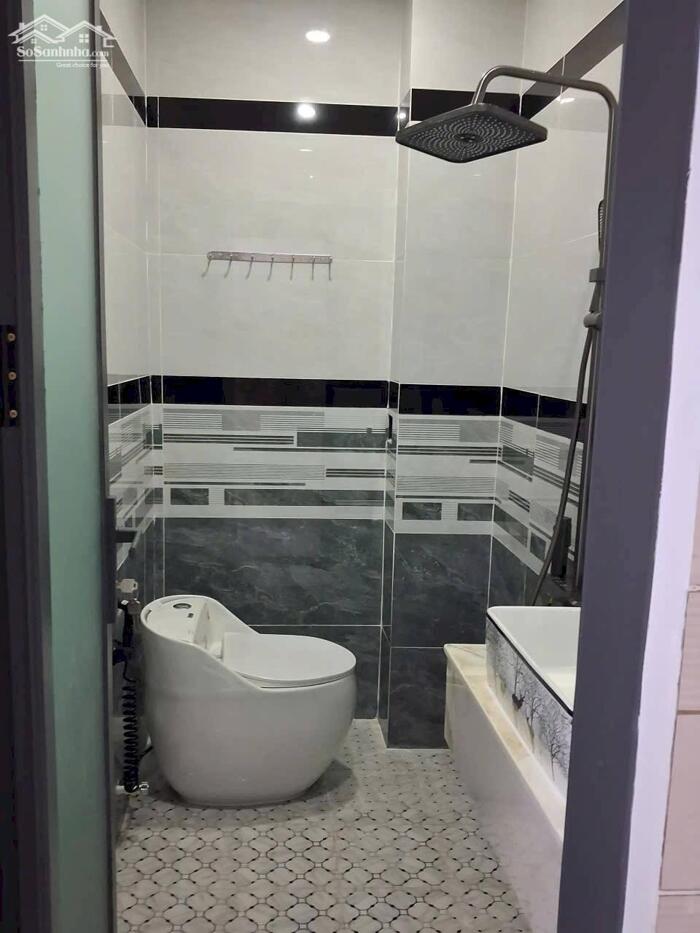 Hình ảnh Bán nhà 597//Quang Trung p11 3