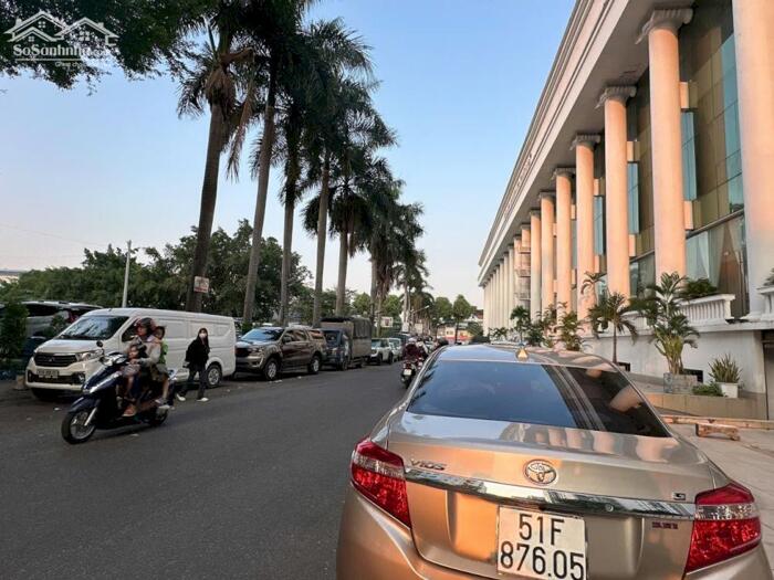 Hình ảnh Giảm 3 TỶ còn 27 TỶ đường 16m Nguyễn Kiệm 127m2 ngang 6.5m 6 lầu T.máy ngay BV 175. 3