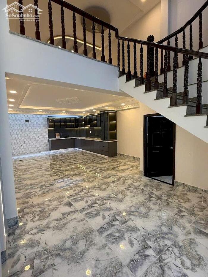 Hình ảnh Nhà Mặt tiền Vip Khu Tên Lửa, kế Coopmart Bình Tân, (5m x 20m) 4 tầng, nhỉnh 13 tỷ 0