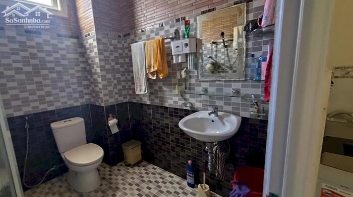 Hình ảnh Nhà giá rẻ, trung tâm Đà Lạt hẻm ô tô lớn 9