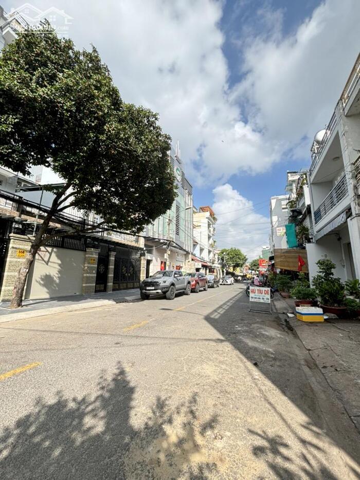 Hình ảnh 150M2 BIỆT THỰ MẶT TIỀN 7M PHẠM VĂN XẢO - 4 TẦNG - 6PN 19 TỶ 3