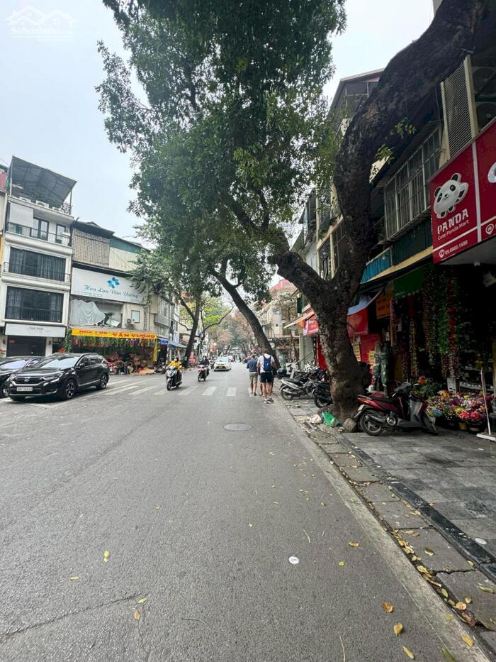 Hình ảnh Mặt Phố Hàng Lược 84M2 MT 4.5M 4 Tầng 3 Thoáng mở cửa sổ 61 Tỷ Mót Bán 0