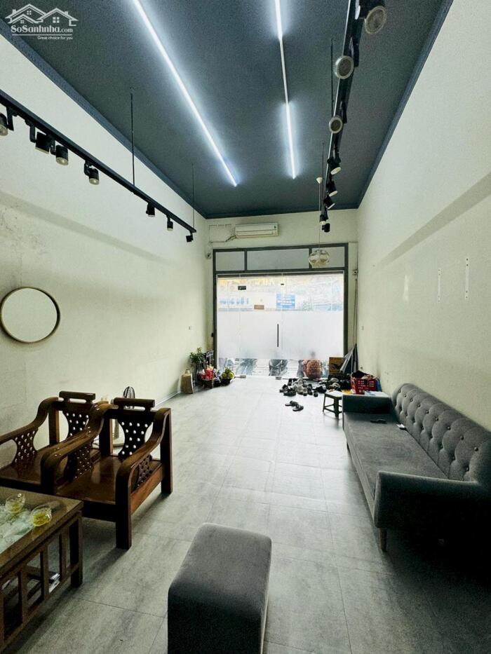 Hình ảnh Mặt Phố Hàng Lược 84M2 MT 4.5M 4 Tầng 3 Thoáng mở cửa sổ 61 Tỷ Mót Bán 2