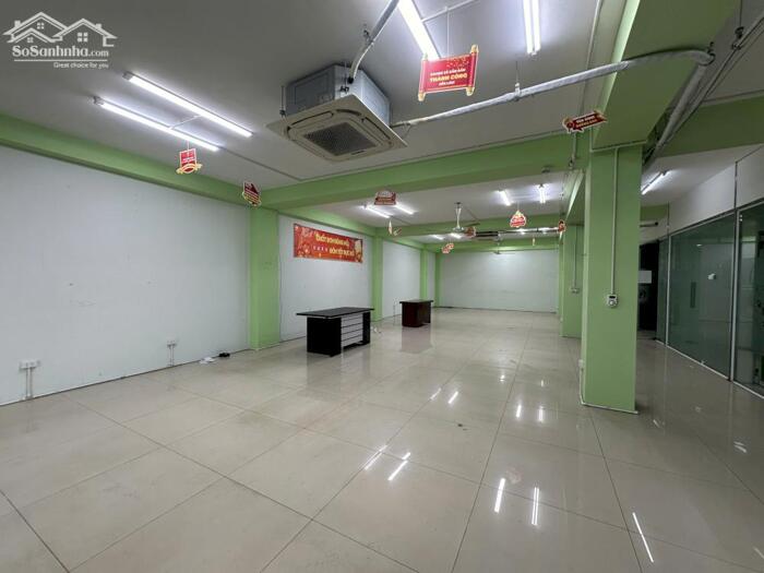 Hình ảnh Cho thuê sàn văn phòng tại Yên Xá Thanh Trì - DT 200m2 giá siêu rẻ, ô tô xe máy đỗ cửa 7