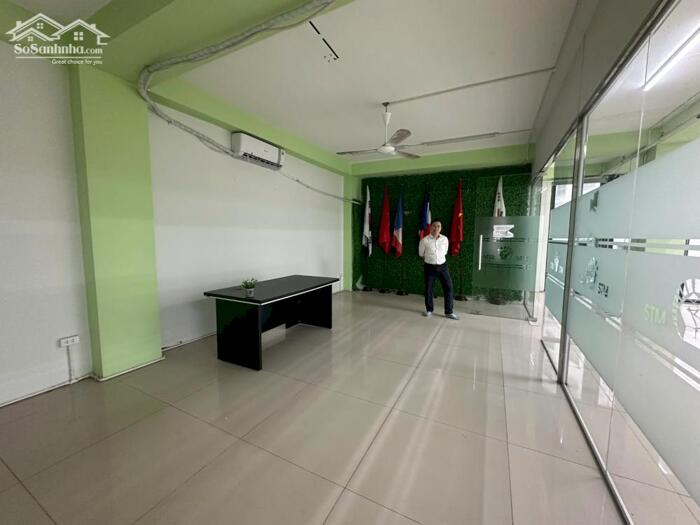 Hình ảnh Cho thuê sàn văn phòng tại Yên Xá Thanh Trì - DT 200m2 giá siêu rẻ, ô tô xe máy đỗ cửa 1