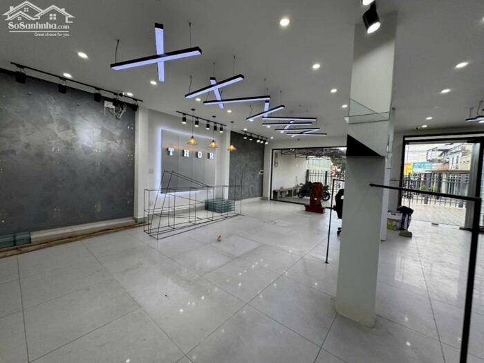 Hình ảnh Cho thuê căn góc siêu đẹp, mặt tiền sầm uất, kd đa ngành, dễ nhận dạng thương hiệu lớn 6