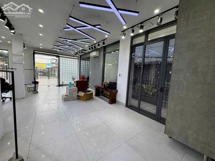 Hình ảnh Cho thuê căn góc siêu đẹp, mặt tiền sầm uất, kd đa ngành, dễ nhận dạng thương hiệu lớn 7