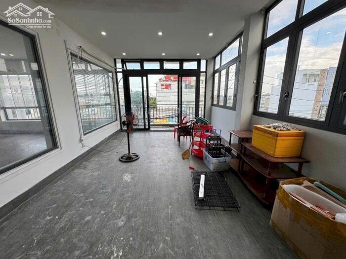 Hình ảnh Cho thuê căn góc siêu đẹp, mặt tiền sầm uất, kd đa ngành, dễ nhận dạng thương hiệu lớn 10