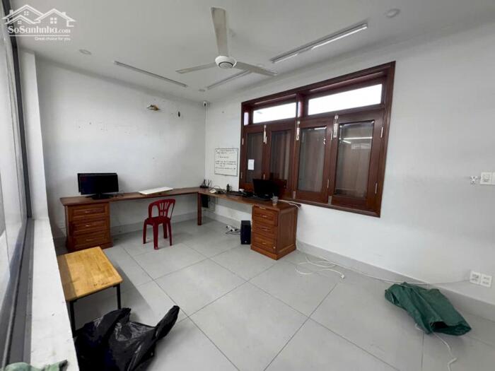 Hình ảnh Cho thuê căn góc siêu đẹp, mặt tiền sầm uất, kd đa ngành, dễ nhận dạng thương hiệu lớn 17