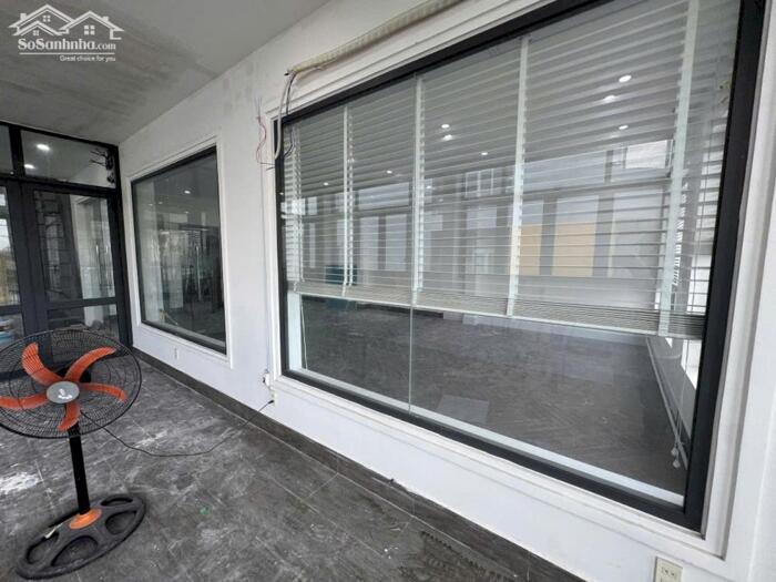 Hình ảnh Cho thuê căn góc siêu đẹp, mặt tiền sầm uất, kd đa ngành, dễ nhận dạng thương hiệu lớn 8