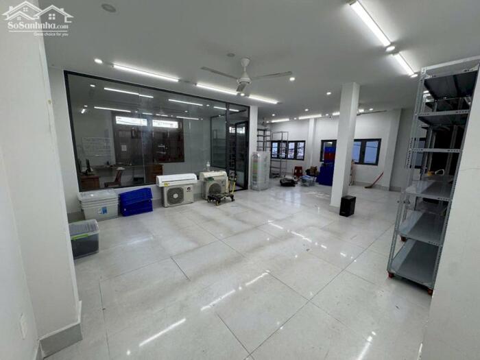 Hình ảnh Cho thuê căn góc siêu đẹp, mặt tiền sầm uất, kd đa ngành, dễ nhận dạng thương hiệu lớn 16