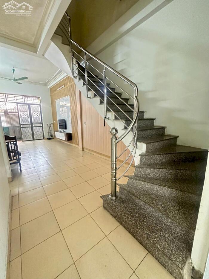 Hình ảnh Bán nhà 3 tầng Đống Đa, Vĩnh Yên. Giá chỉ 2,x tỷ 2