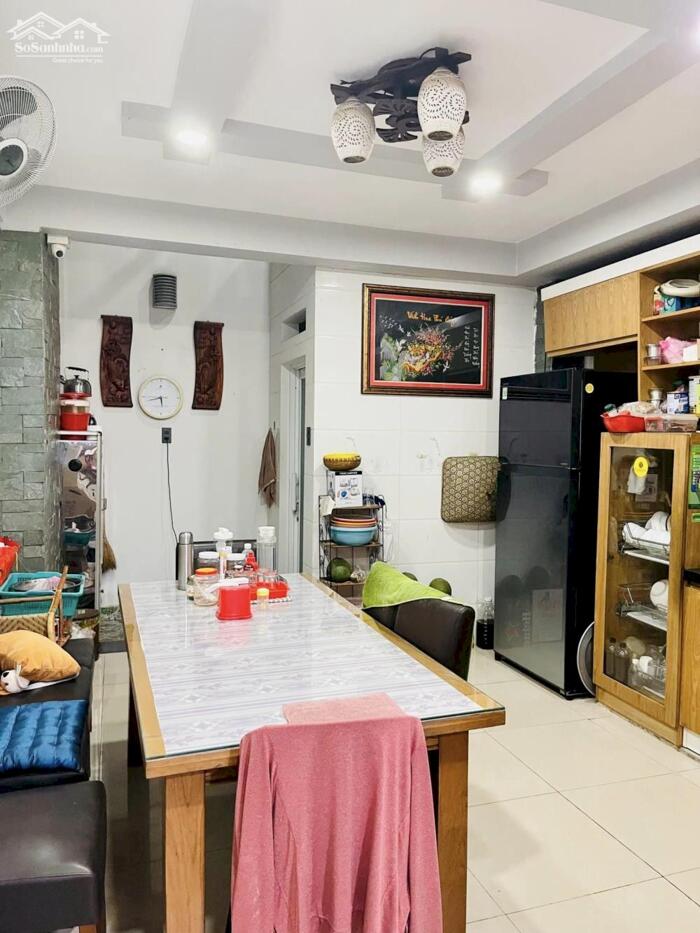 Hình ảnh Bán nhà Khâm Thiên 42m2 nhà đẹp gần phố thông tứ tung thang máy 13 tỷ 1