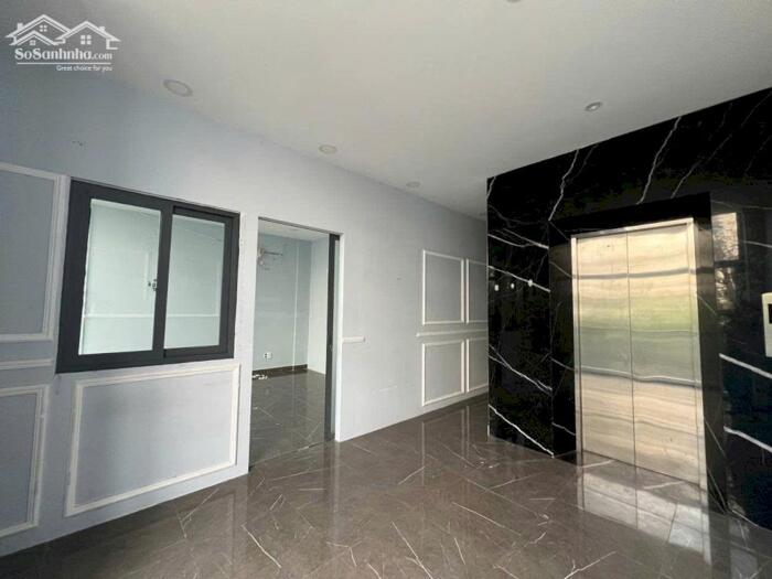 Hình ảnh Cho thuê mặt bằng kinh doanh 126m2 hướng Đông Nam, gần công viên vị trí đông đúc-O903257578 ZALO 1