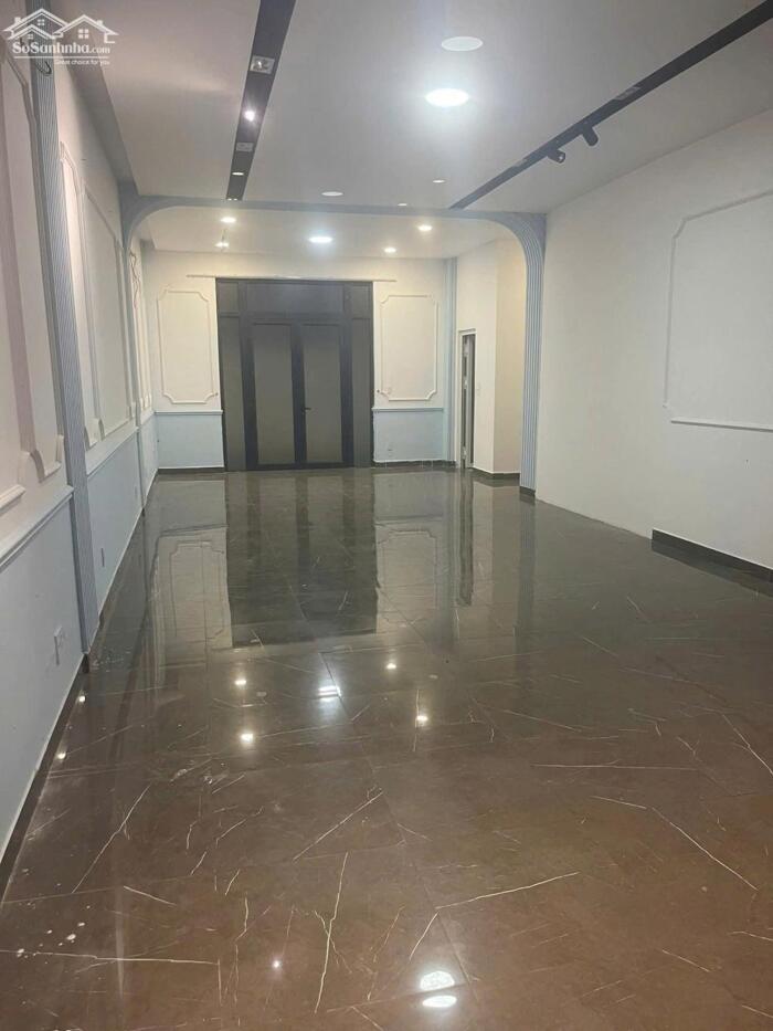 Hình ảnh Cho thuê mặt bằng kinh doanh 126m2 hướng Đông Nam, gần công viên vị trí đông đúc-O903257578 ZALO 8