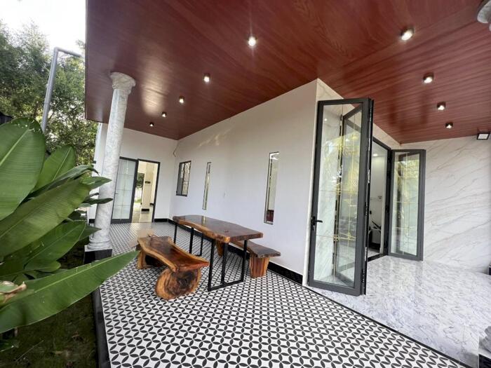 Hình ảnh nhà gần trường đại học tây đô rộng gần 300m2 chiều ngang hơn 8m 0