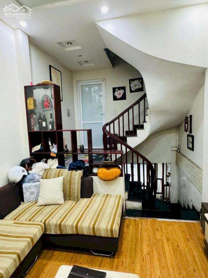 Hình ảnh Bán nhà Thịnh Liệt 42m2 nhà đẹp ngõ to oto vào nhà kinh doanh 9.3 tỷ 2