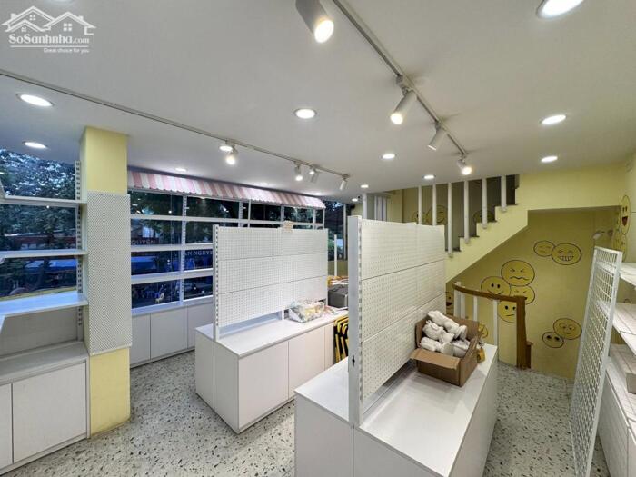 Hình ảnh CỰC HIẾM- Bán nhà Mặt Phố Thụy Khuê - 2 Mặt Tiền- Gần Hồ Tây 37m/ Mặt tiền 5m 17.4 Tỷ, Kinh doanh sầm uất - LH 0987881444 3