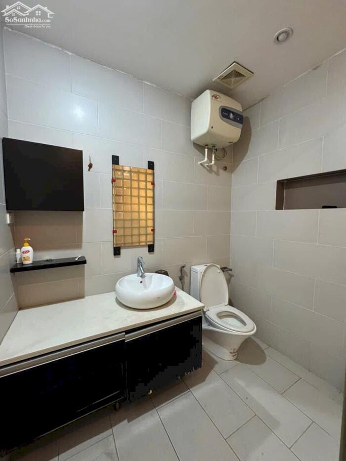 Hình ảnh VỊ TRÍ HIẾM-Mặt ngõ Ô tô Phố Linh Lang 79m/5Tầng/ MT 4.4m 31.8 Tỷ, Cách Phố 10m, Kinh doanh - LH 0987881444 3