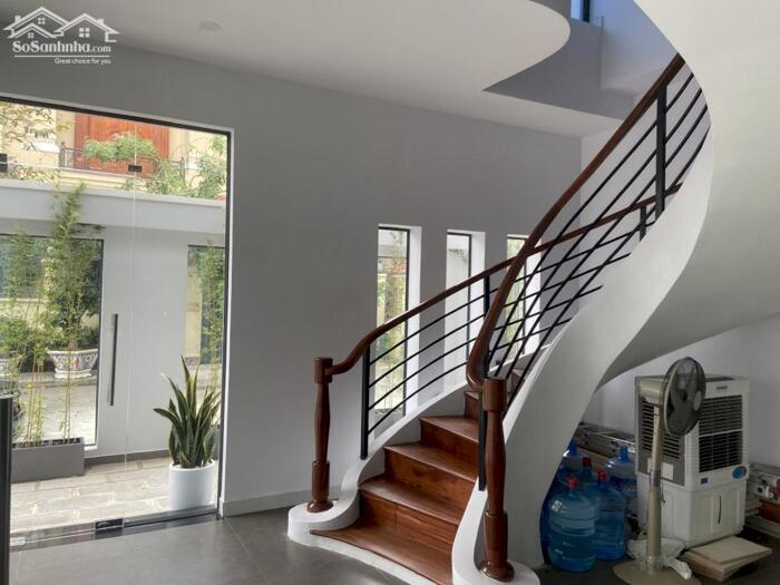 Hình ảnh Siêu Phẩm Biệt Thự Ven Sông Compound Eden Thảo Điền DT:448m(18x24) 3 Tầng-Giá 100 Tỷ 1