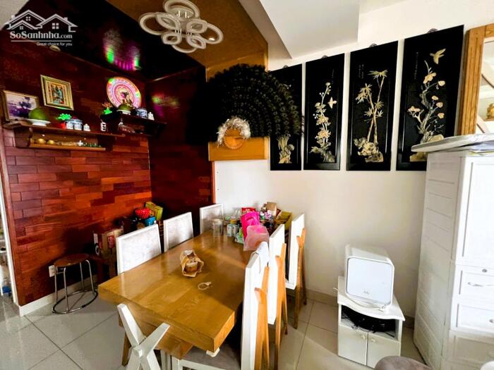 Hình ảnh Bán căn hộ chung cư Pegasus tầng cao đầy đủ nội thất 3 phòng ngủ sổ hồng 94m2 giá 3 tỷ 0