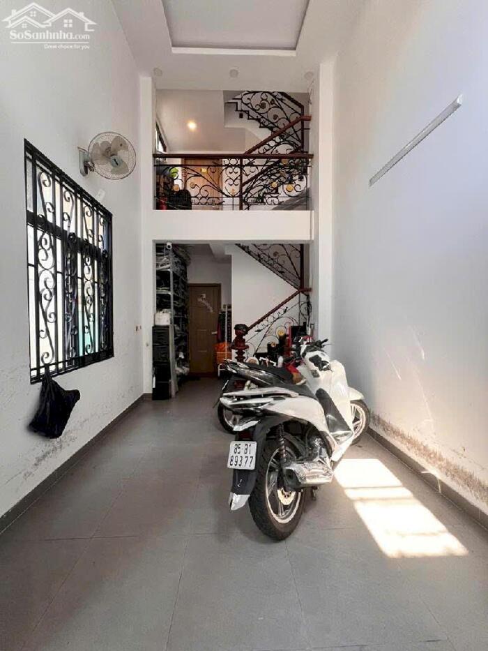 Hình ảnh Nhà CMT8, Quận 3 – 48m², 6 phòng ngủ + sân thượng – Giá 7.7 tỷ 5