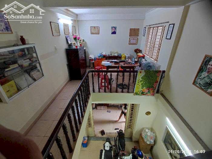 Hình ảnh BÁN NHÀ 1 TRỆT 3 LẦU – CMT8, QUẬN 3 – GIÁ TỐT 9 TỶ 6